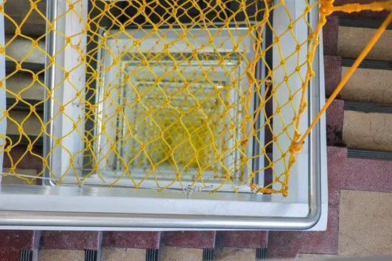 APARTMAN MERDİVEN BOŞLUĞU GÜVENLİK AĞI